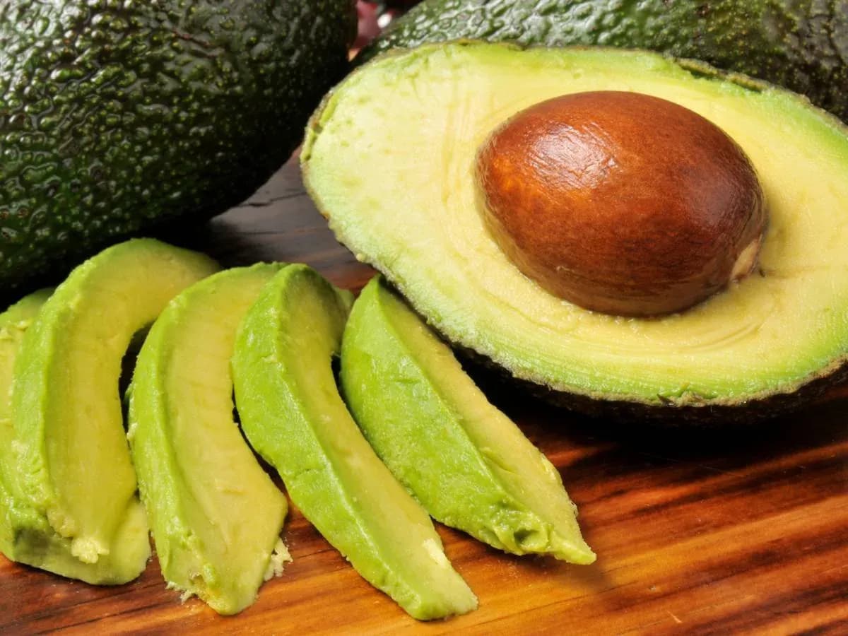 Pies i awokado: Toksyczne zagrożenie czy zdrowa przekąska?